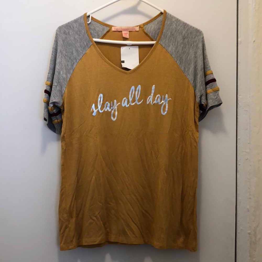 Slay all day tee